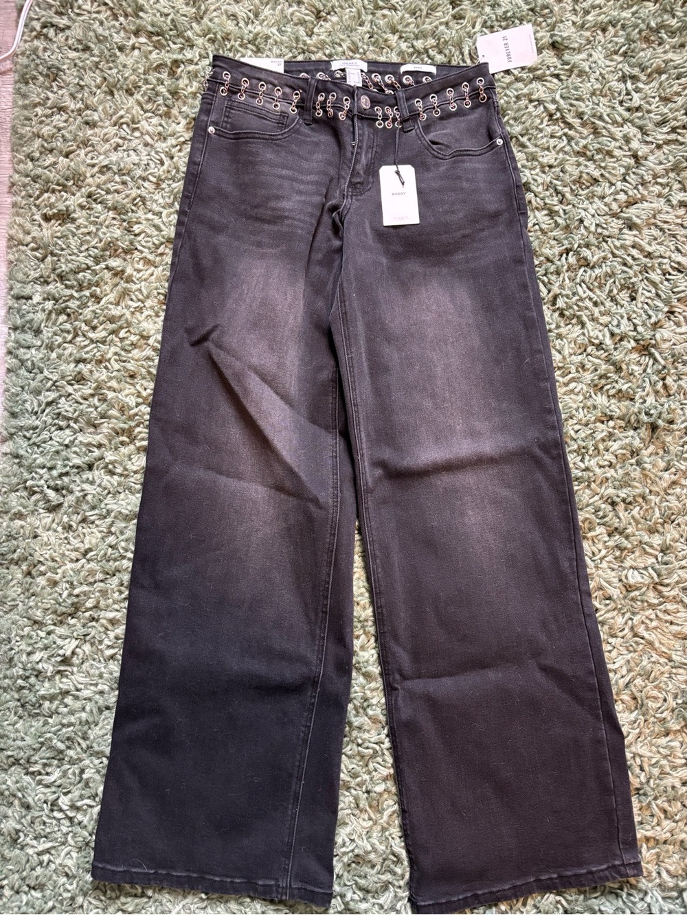 🖤NWT Baggy Black Low Waist Jeans with Chain Details